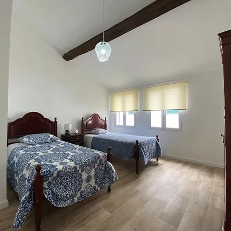 Casa Raizes-home Of Family Roots 度假居